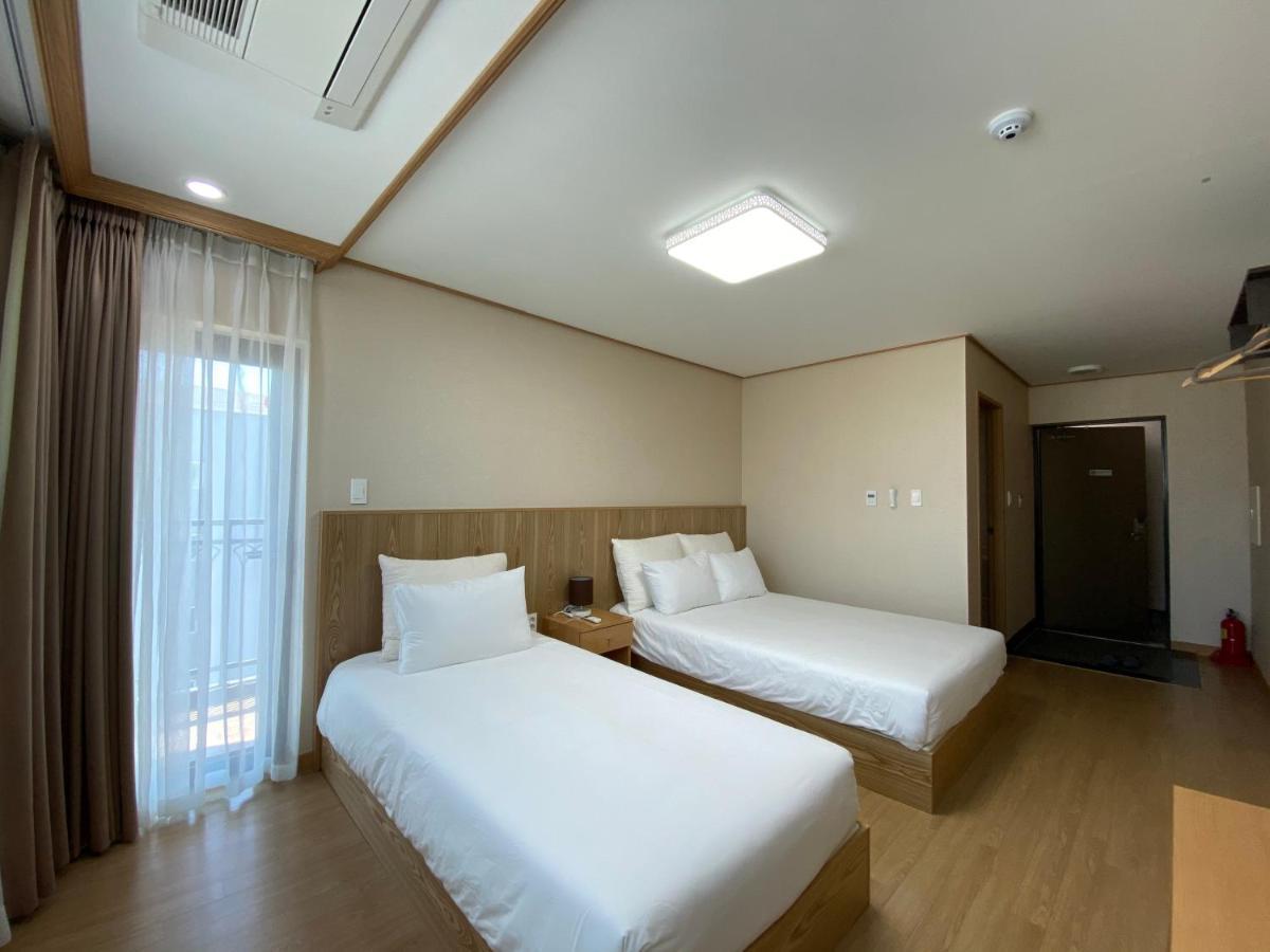 Seogwipo Dongwon Hotel Экстерьер фото